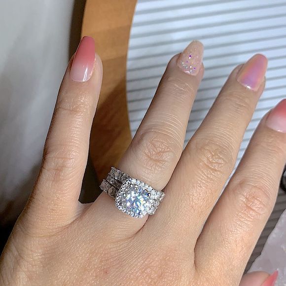 4ct tw square halo round brilliant bridal ring set - Picture 5 of 12